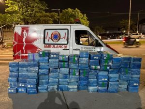 ambulância com 1,5 tonelada de maconha