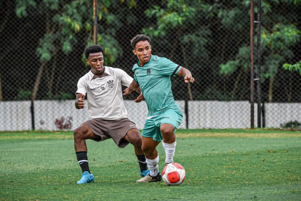 Flamengo de Guarulhos x Corinthians em amistoso do Sub20