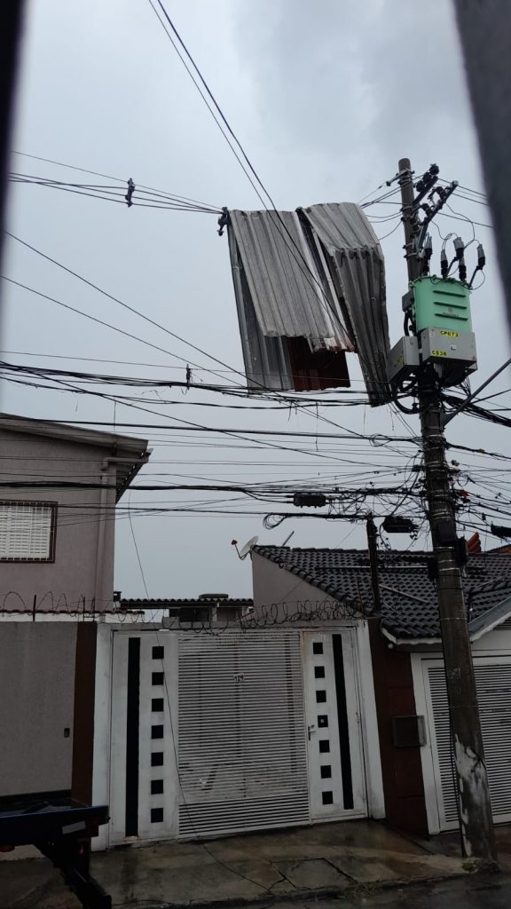 destelhamento de casa