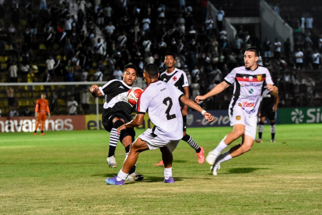 Vasco da Gama x Flamengo de Guarulhos - Copinha