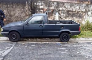 Notícias Fiat Strada azul furtado