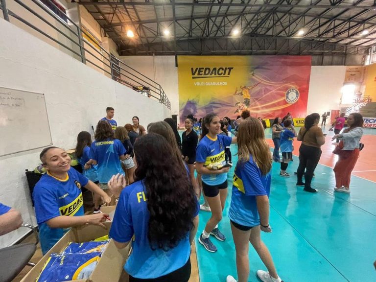 Projeto Flechinhas x time feminino