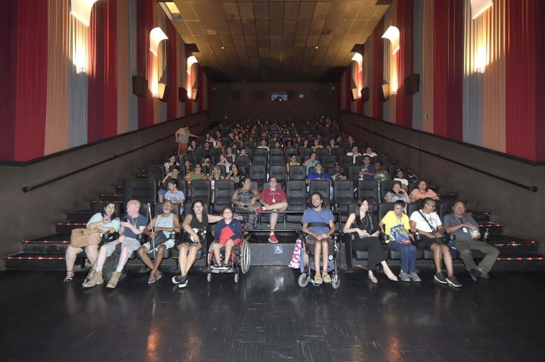 sessão inclusiva no CineSesc
