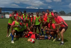 Notícias Atletas do AD Guarulhos em treino