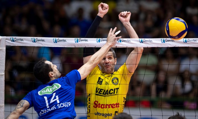 Douglas Souza, do Sada Cruzeiro, e Sandro, do Vôlei Guarulhos