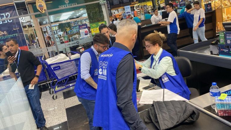 Fiscalização do Procon Guarulhos no Nagumo