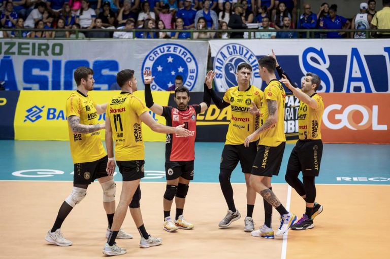 Vôlei Guarulhos no Ginásio do Sada Cruzeiro