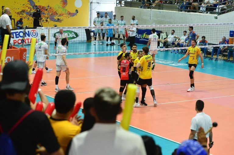 Vôlei Guarulhos x Sada Cruzeiro na Superliga