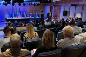 Notícias audiência pública debate pedágio free flow na Via Dutra