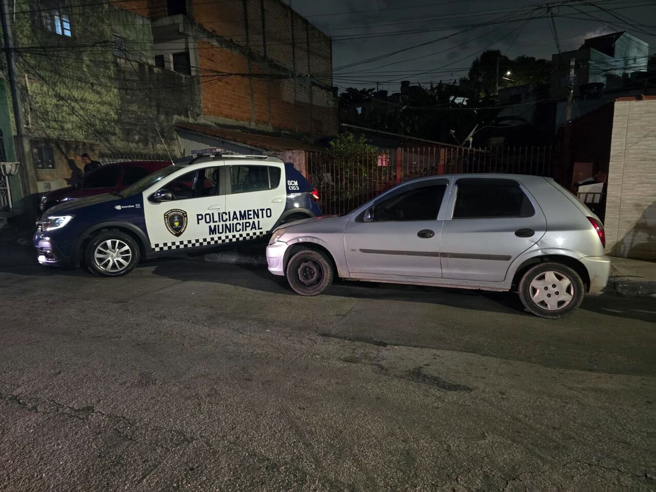 Dois veículos furtados são recuperados pela GCM de Guarulhos no fim de semana