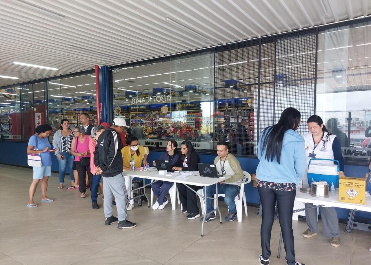 Saúde Toda Hora está com vacinação contra gripe e febre amarela a UBS e supermercados