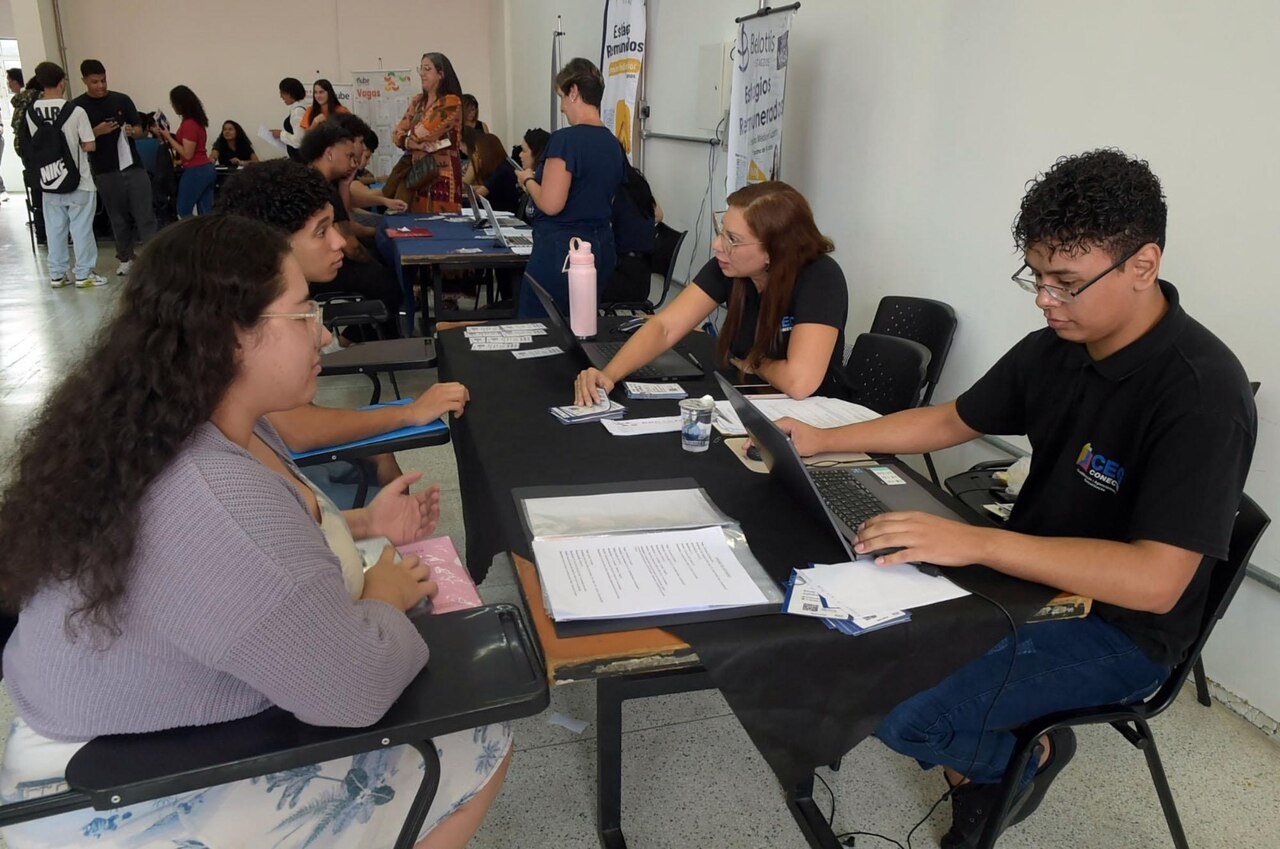 Impulsionando Carreira x jovens x estágio