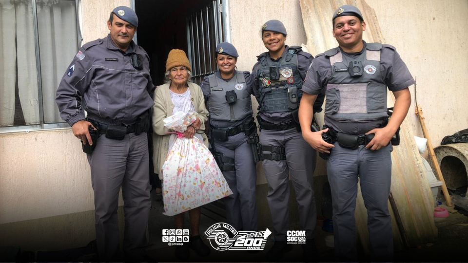 PM homenageia Dona Maria