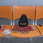 Adolescente e dois homens são apreendidos por tráfico de drogas