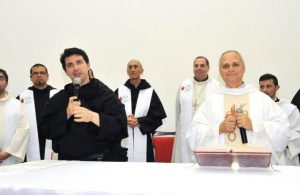 Notícias Robert Francis Prevost, na capela Santa Mônica, em Guarulhos