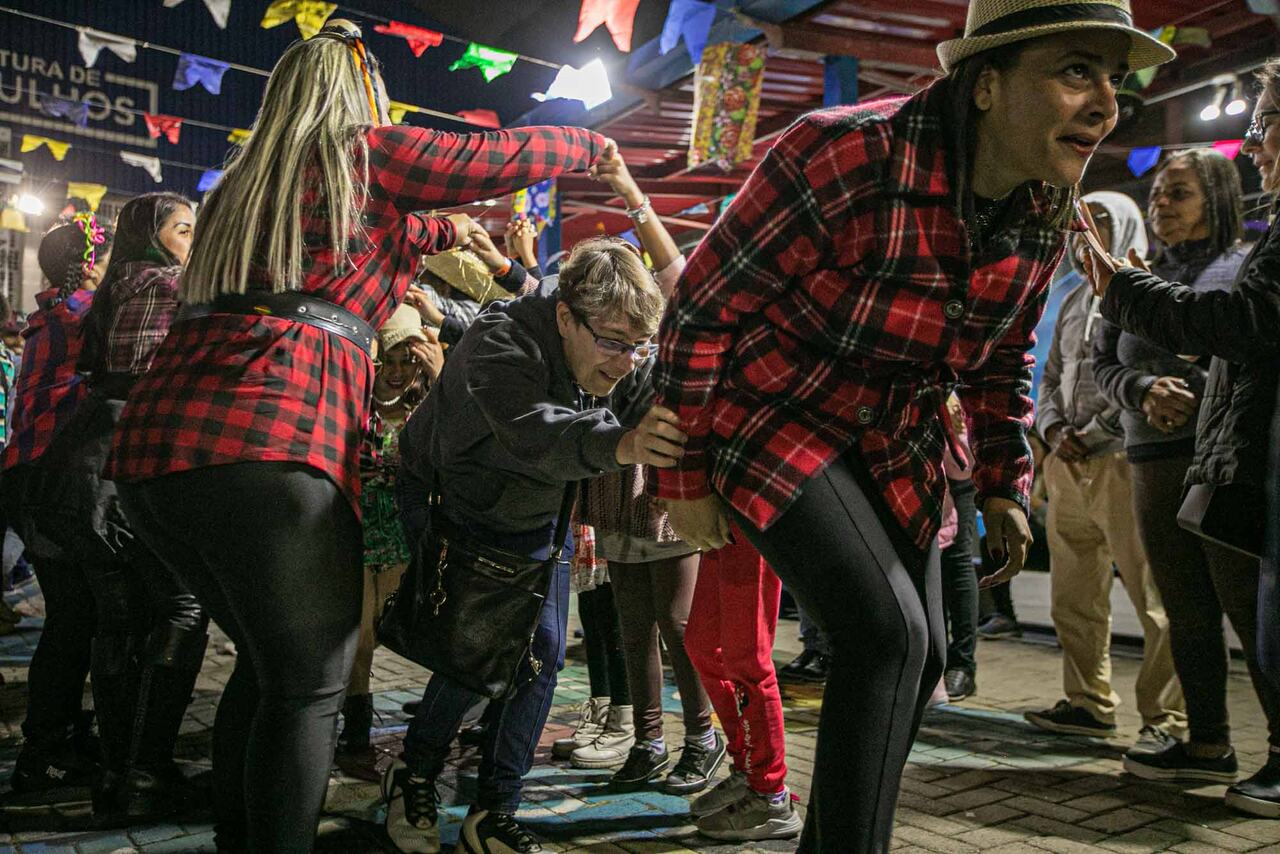 Muita festa no CEU Ponta Alta e Adamastor com zumba e danças regionais
