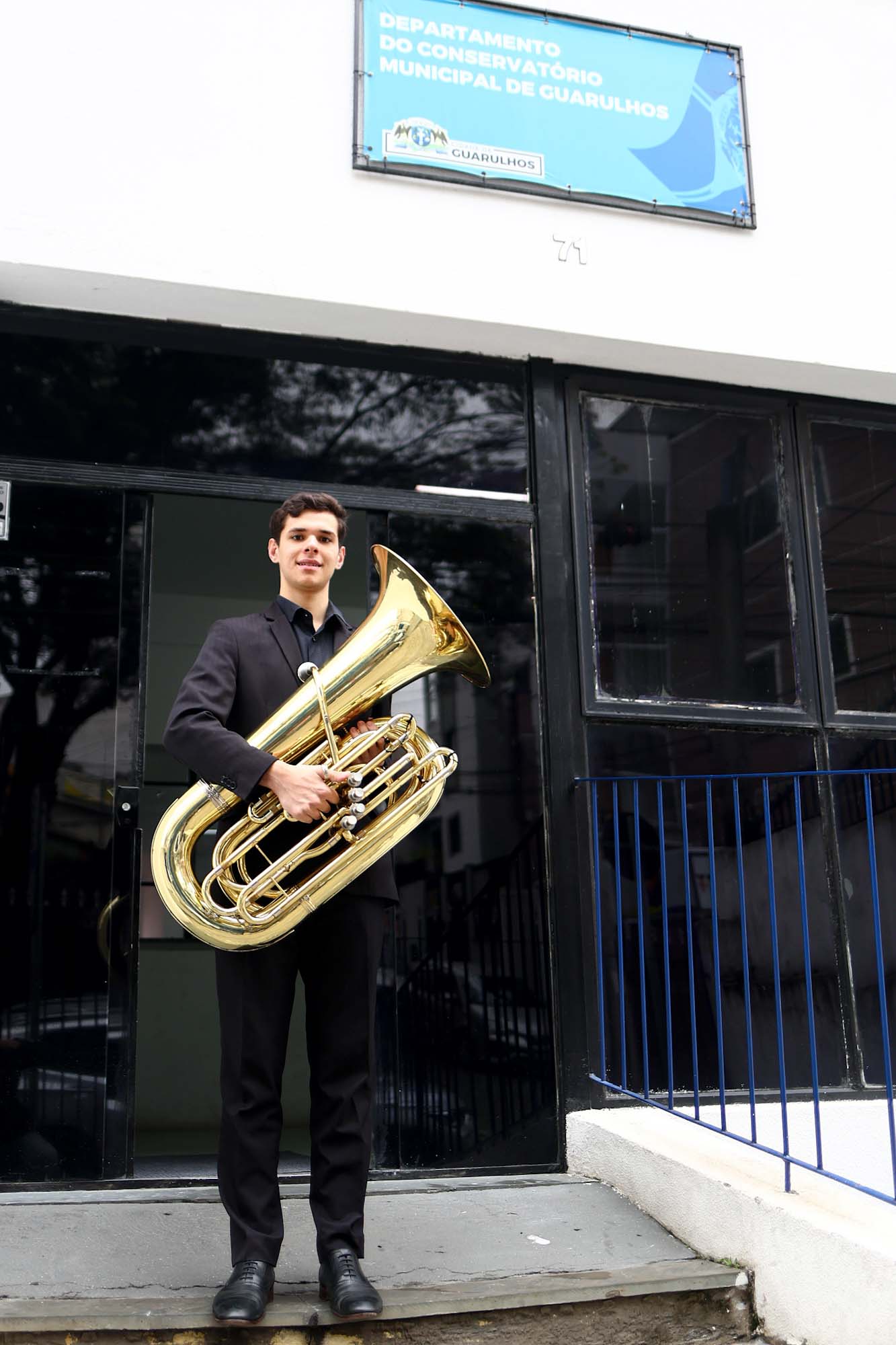 Gustavo, Conservatório