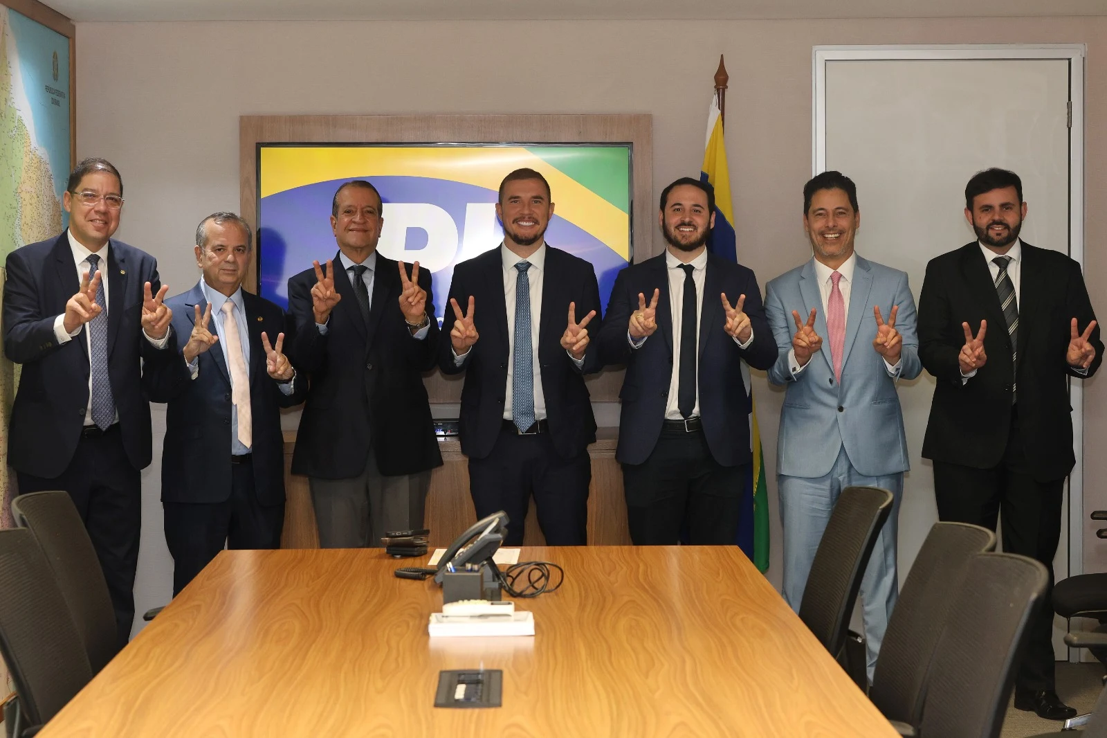 Thiago Surfista, Lucas Sanches, Valdemar Costa Neto, filiação ao PL