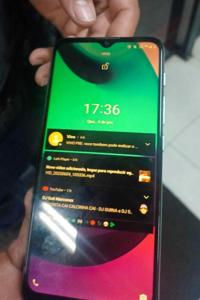 Homem é preso por roubo e celular volta para vítima no Jardim São João