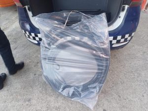 Cabos e fios furtados apreendidos pela GCM