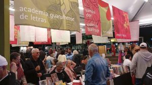 Tendas da Flip fest literária internacional de Guarulhos