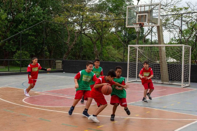 Iniciação esportiva - basquete