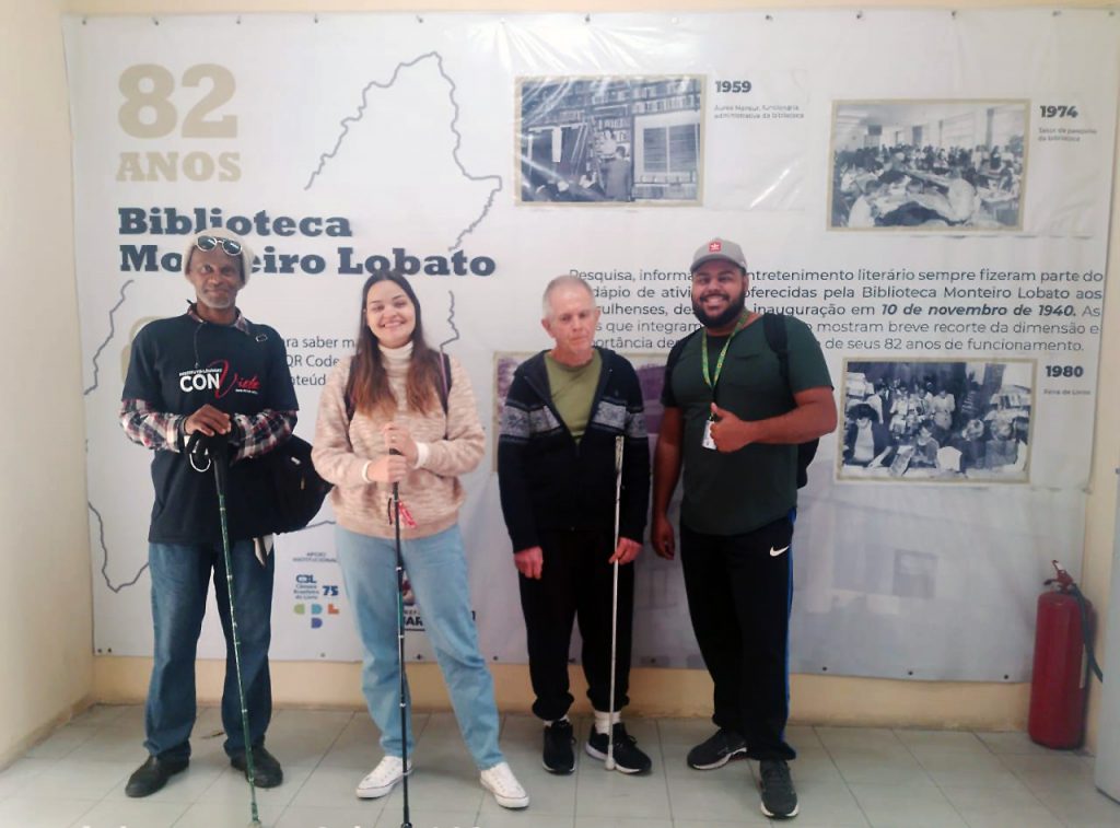 Rolezinho de Bengala na Biblioteca Monteiro Lobato