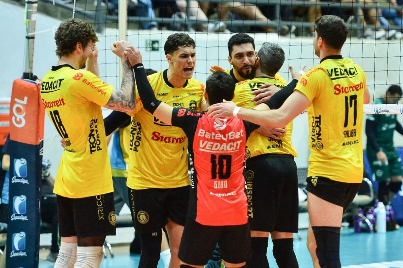 Time-de-vôlei-de-Guarulhos_Easy-Resize.com