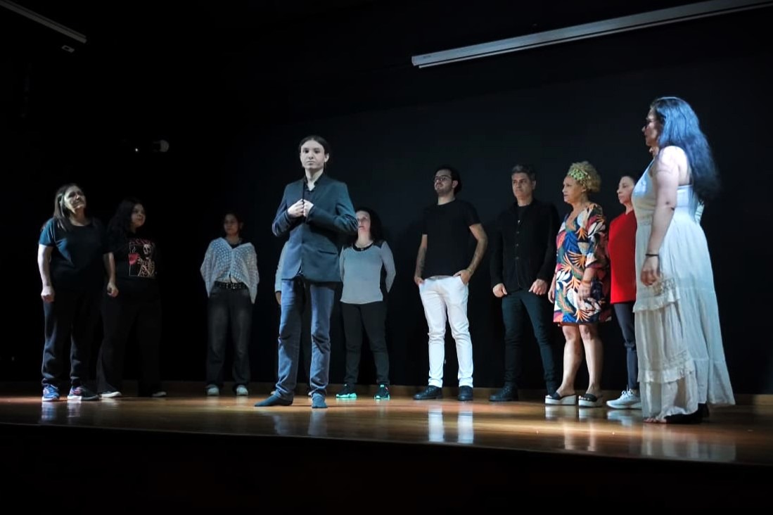 CEU Rosa de França apresentam peça sobre saúde mental