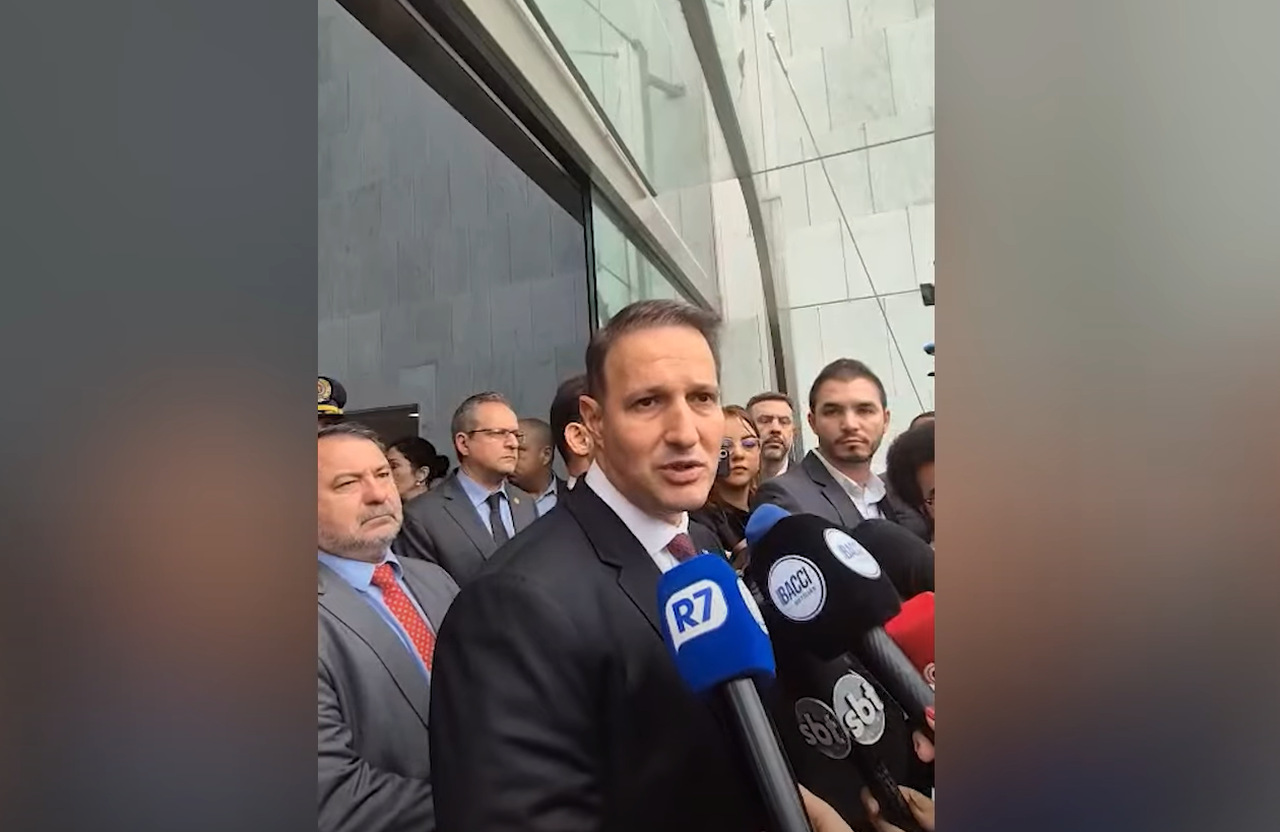 Derrite sobre identificação do ex delegado executado