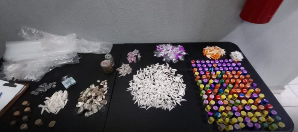 Drogas apreendidas em Guarulhos_Easy-Resize.com