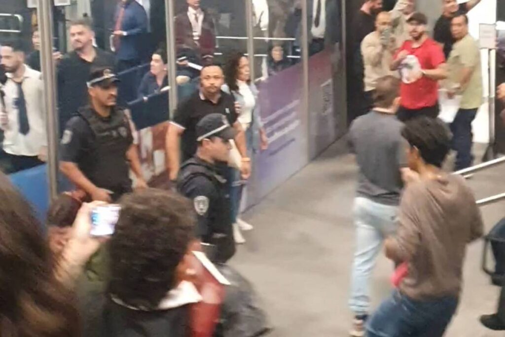 GCM usa spray de pimenta na galeria da Câmara