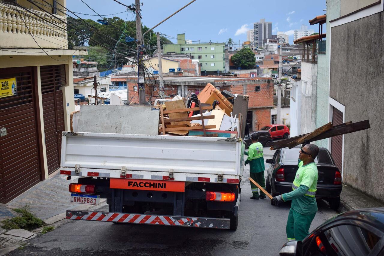 Cata-tralha