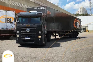 Caminhão - IBL-Transportes