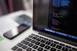 computador curso ia inteligência artificial notebook_Easy-Resize.com