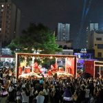 Papai Noel e Mamãe Noel chegam a Guarulhos em carreta iluminada_Easy-Resize.com