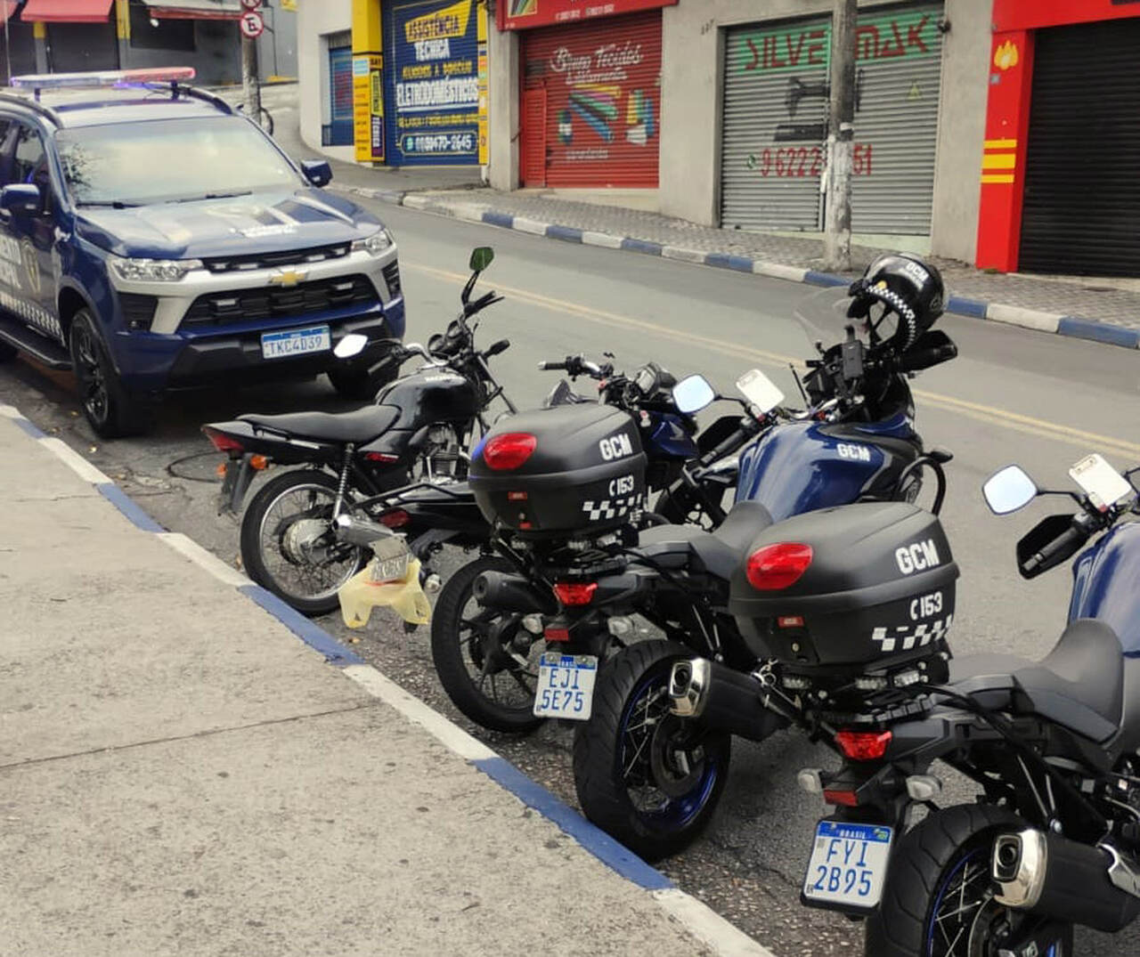 motos_Easy-Resize.com