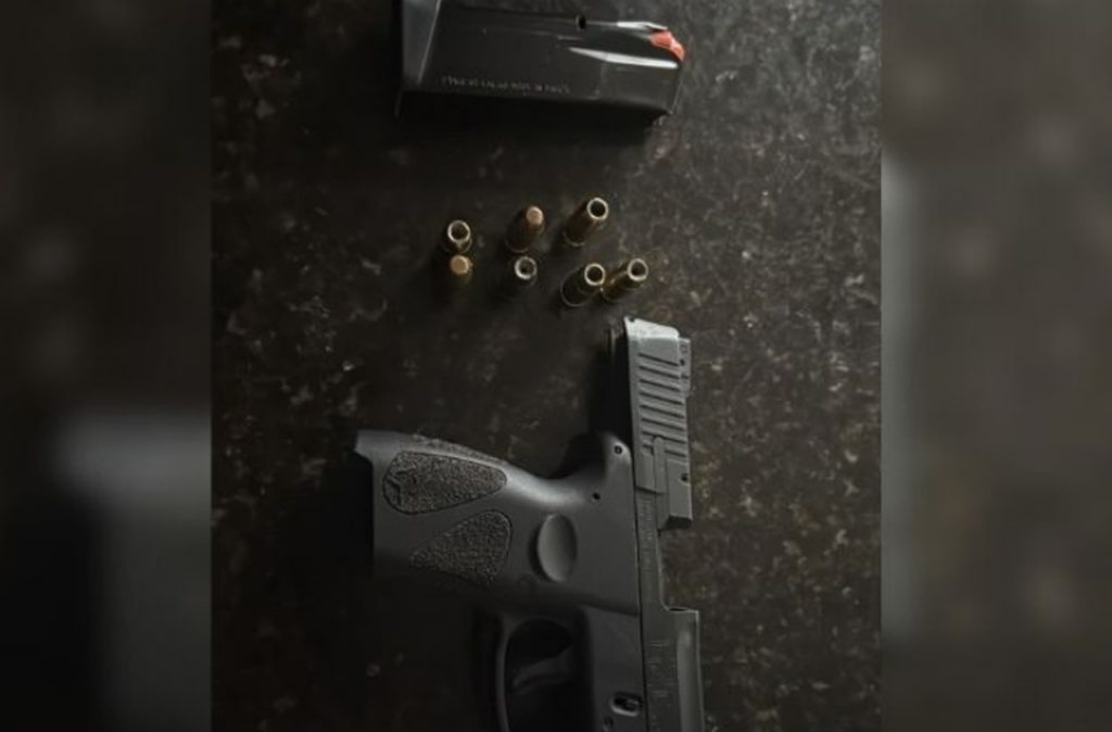 pistola homem detido por porte ilegal