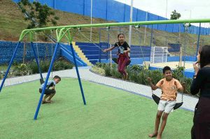 Entrega de praça na Comunidade do Sata
