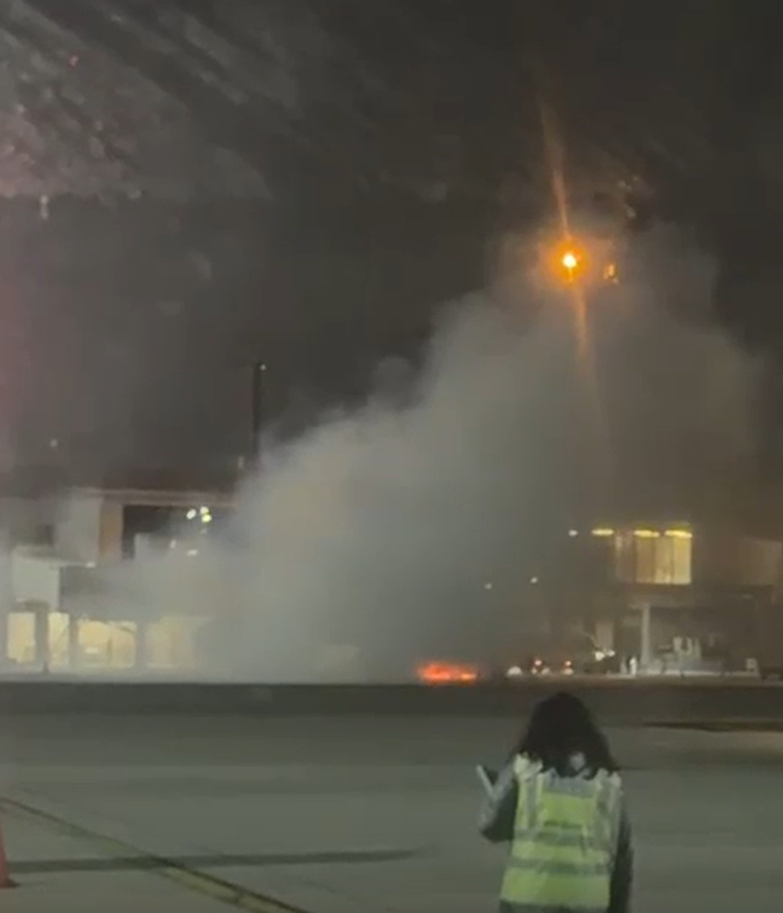 aviao latam incendio aeroporto guarulhos_Easy-Resize.com