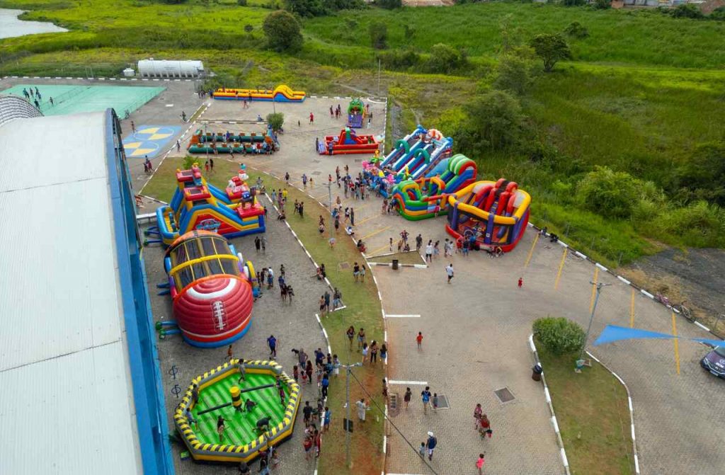 brincadeiras no CEU Bonsucesso
