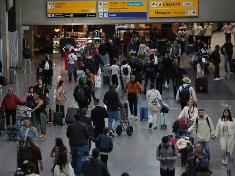saguão do Aeroporto de Guarulhos