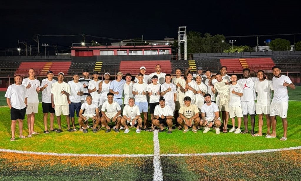 Elenco do Flamengo de Guarulhos na Copinha no Ano-Novo