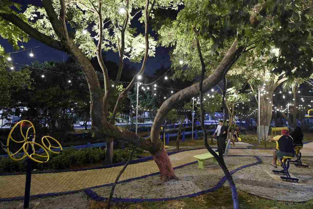 área de lazer na avenida Onze de Agosto