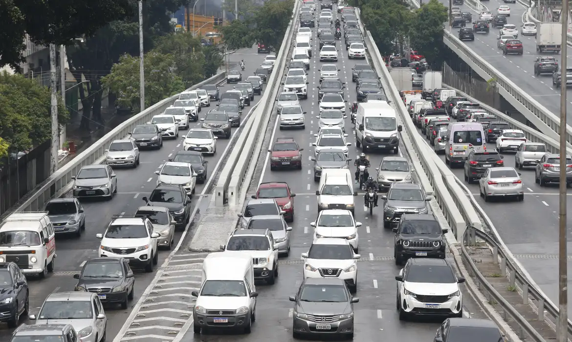trânsito, licenciamento
