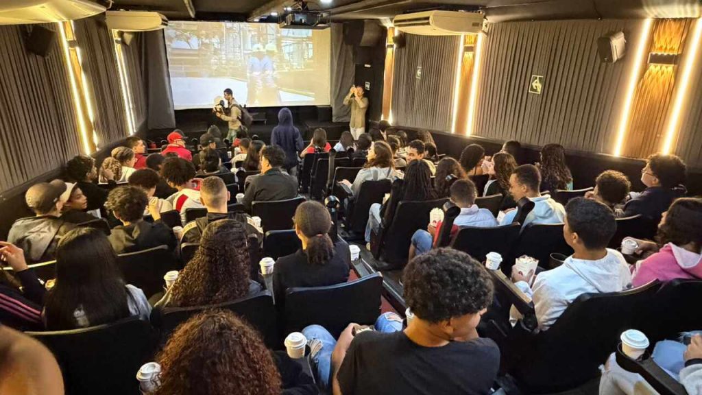 Cine Axalta, carreta de cinema