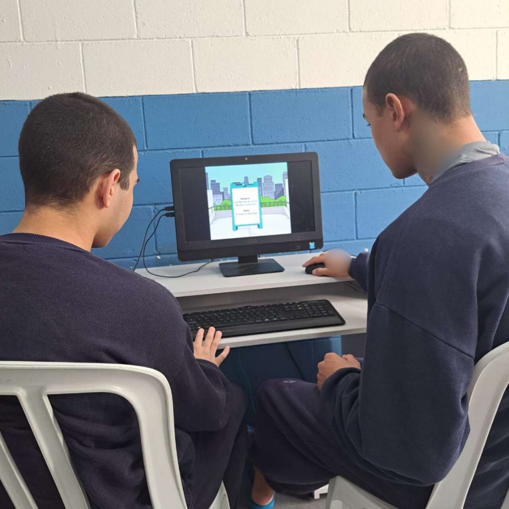 Jovens da Fundação CASA de Guarulhos