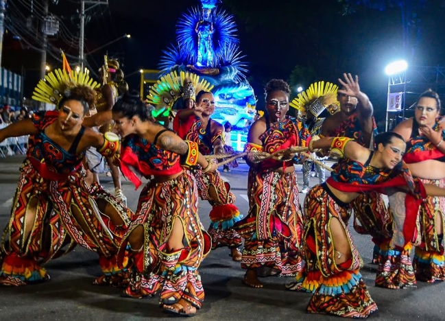 desfile de escolas de samba do Carnaval de Guarulhos