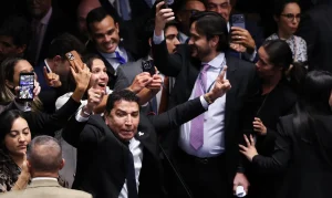 Oposição no Senado comemora derrota do governo na indicação de Jorge Messias ao STF