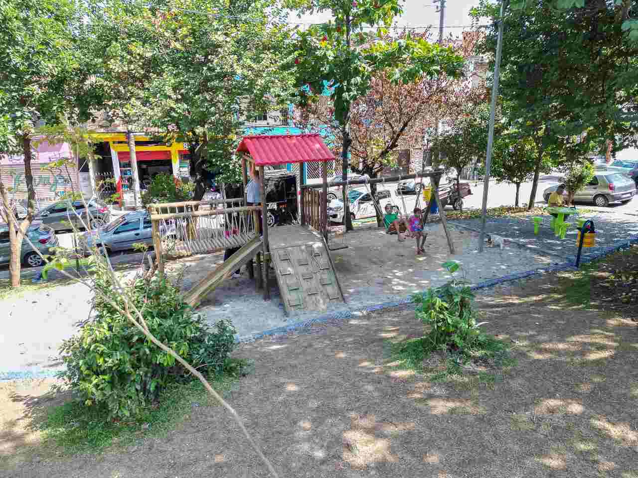 Praça revitalizada - Praça Vicente F Campos